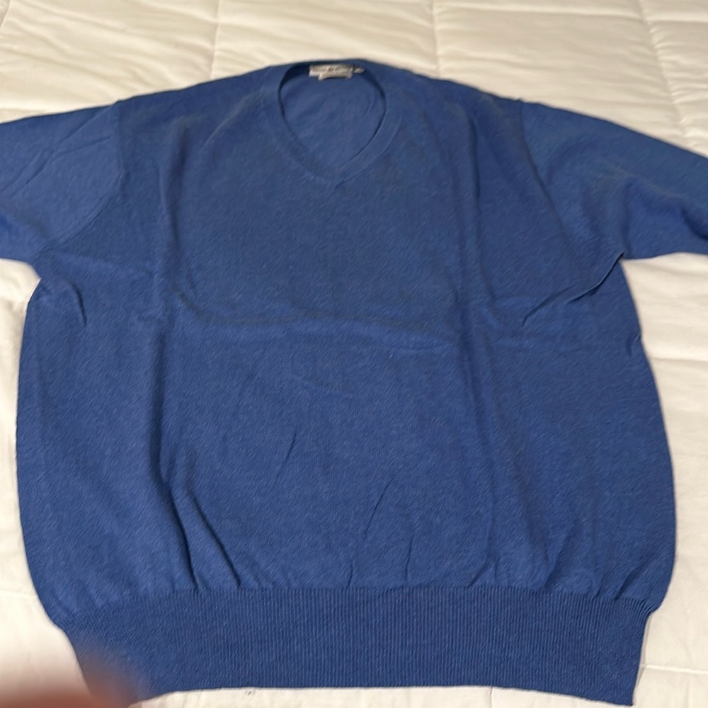 Peter Millar V neck sweater blue medium